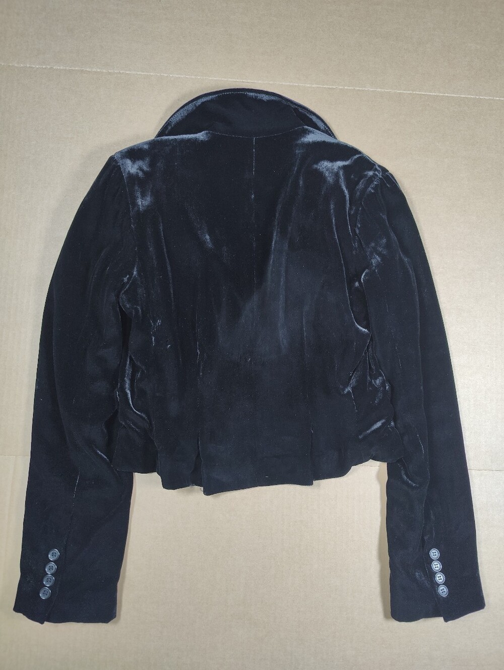NWT BCBGMAXAZRIA Women's Black Velvet Silk Blend Cropped Blazer Sz M Retail 238$ - Picture 4 of 9